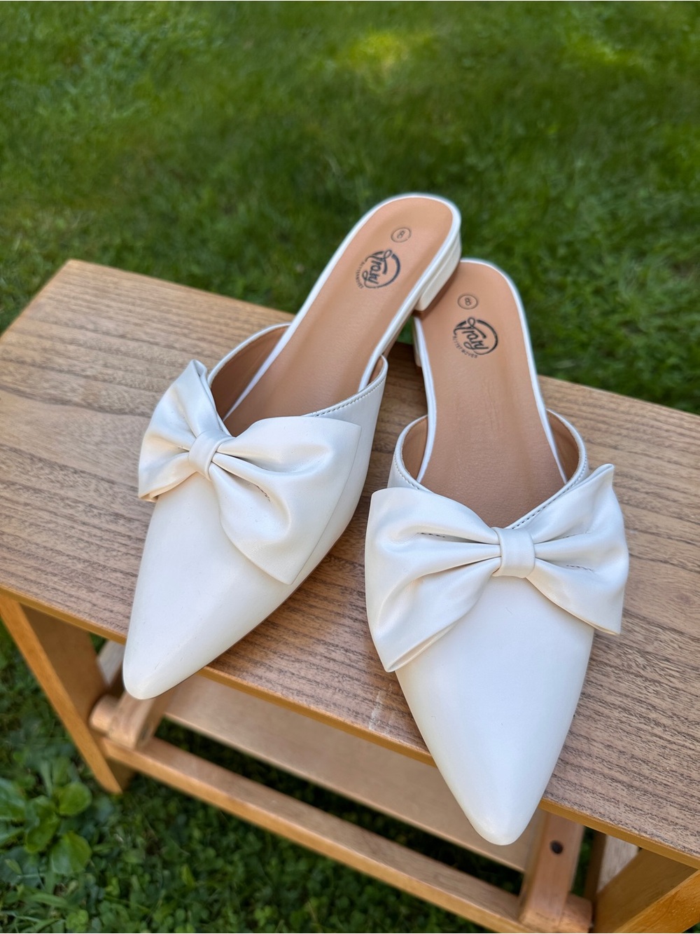 NEW Trary White Bow Pointed Toe Mules/Flats Size 8